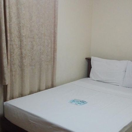 فندق Isabelle Royale Makati ماكاتي المظهر الخارجي الصورة