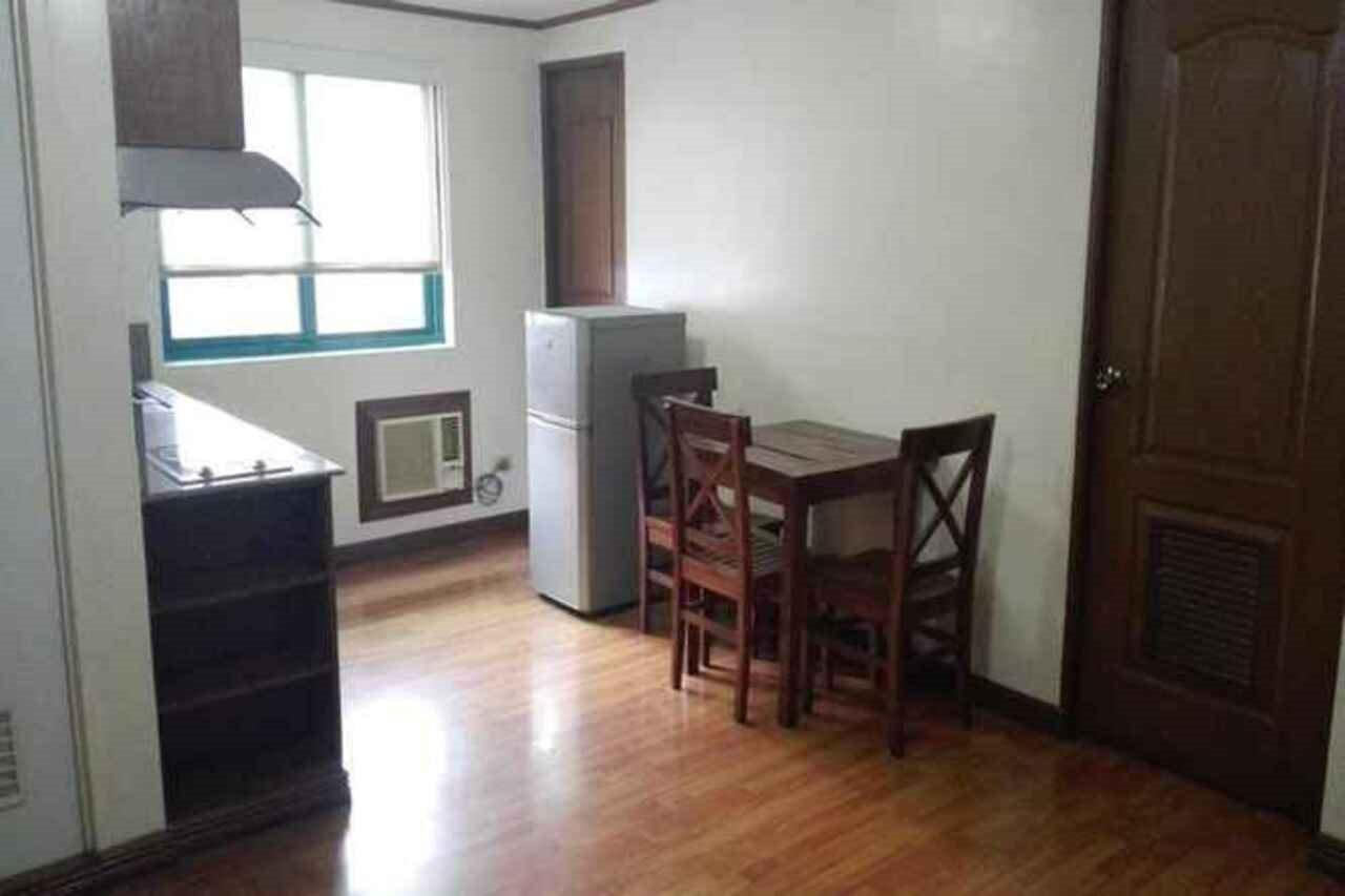 فندق Isabelle Royale Makati ماكاتي المظهر الخارجي الصورة