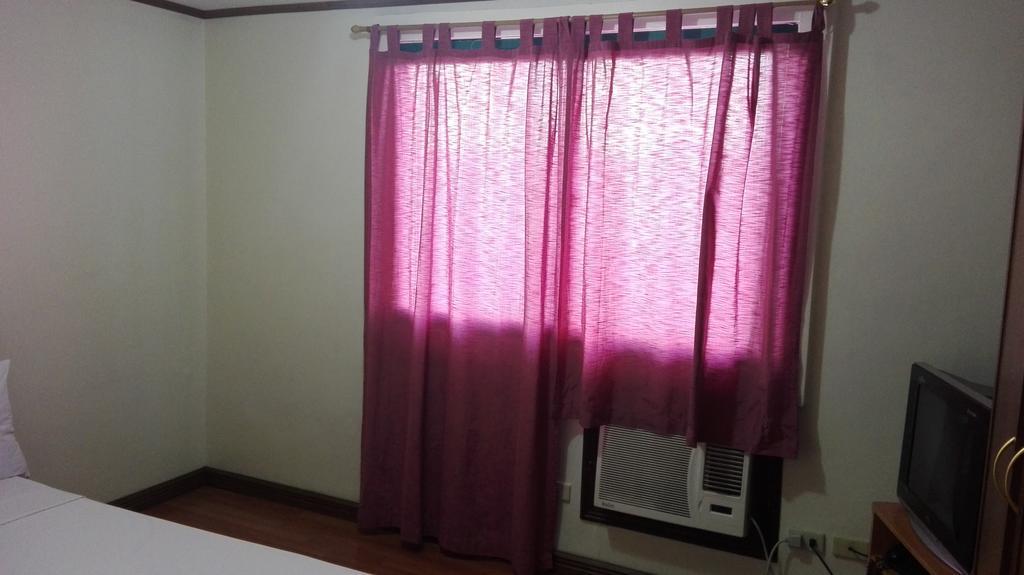 فندق Isabelle Royale Makati ماكاتي المظهر الخارجي الصورة