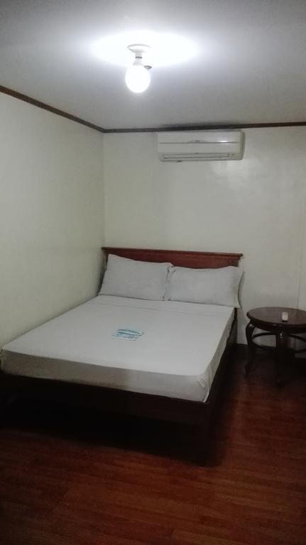 فندق Isabelle Royale Makati ماكاتي المظهر الخارجي الصورة